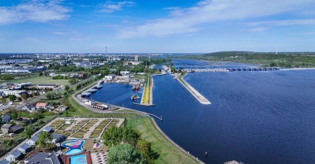Ruch kołowy na Zaporze we Włocławku zostanie całkowicie wstrzymany 3 października 2026 r. w godz. 7–11. Miejski Zarząd Dróg i Zieleni zaplanował na ten czas kwartalne pomiary przemieszczeń elementów przęseł obiektów mostowych.